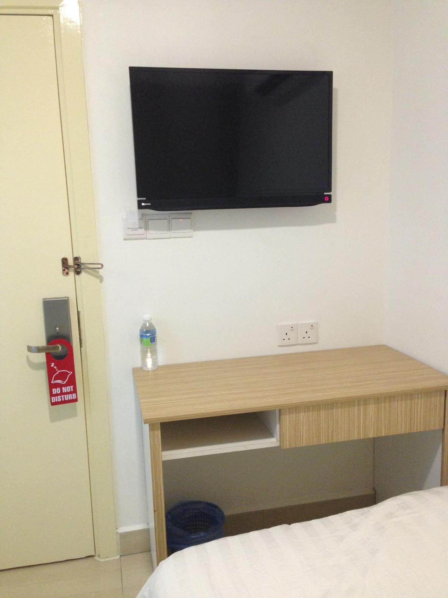 Crystal Garden Hotel - Seri Kembangan Habitación foto