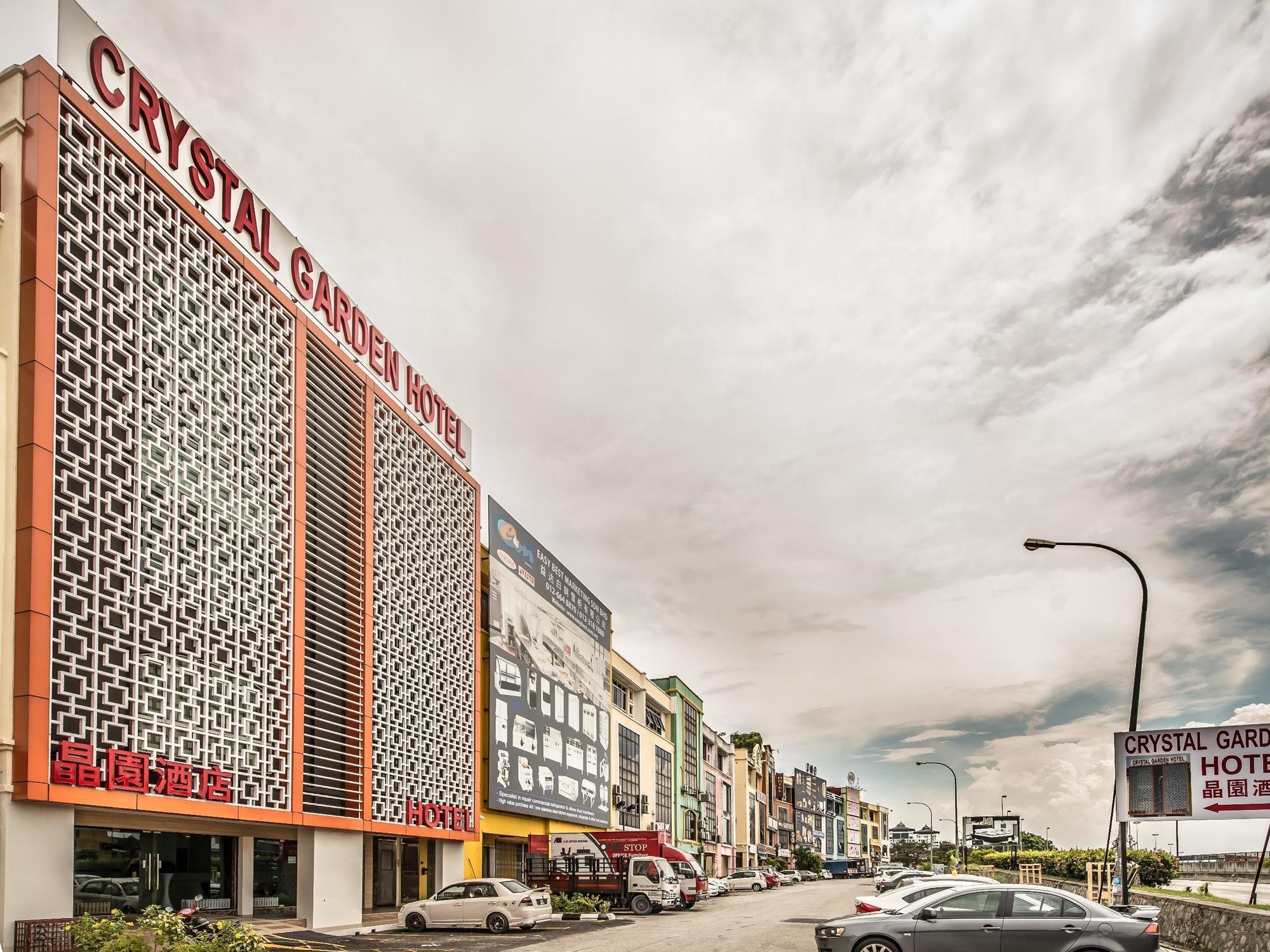 Crystal Garden Hotel - Seri Kembangan Exterior foto
